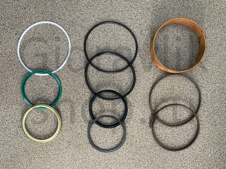 Рем. комплект гидроцилиндра рукояти, CAT330, (пыльник 110*126*9/12)   