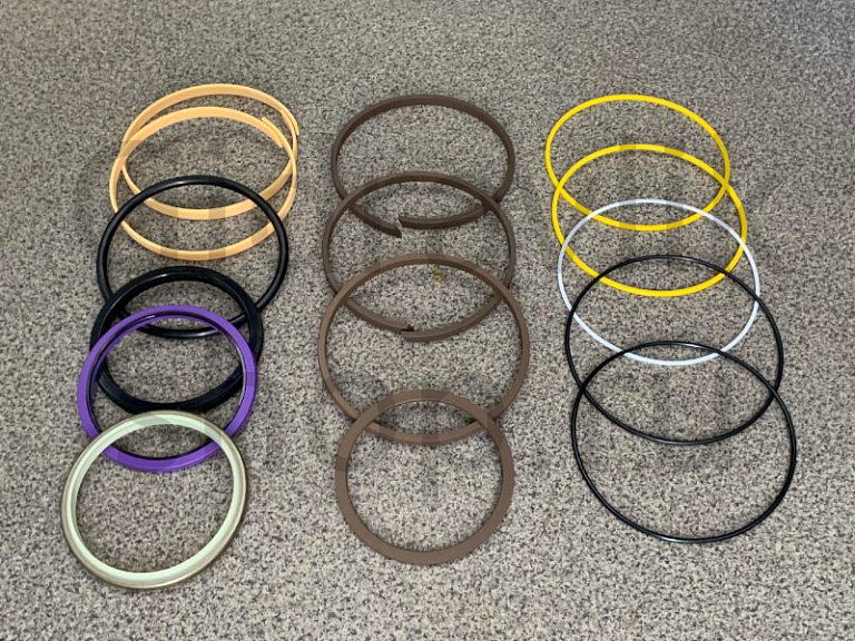 Рем. комплект гидроцилиндра ковша, ZX330-3, (пыльник 95*109*8/11, манжет 95*110*9)